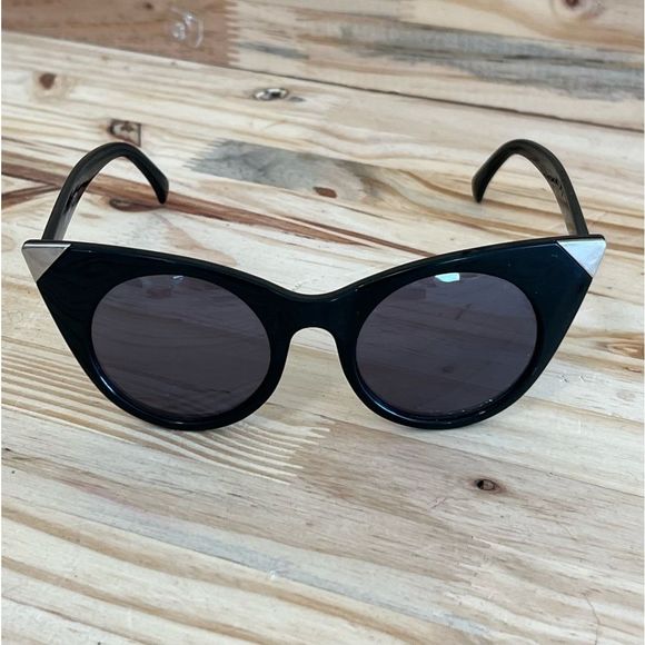 Accessories - 5/$25 Owl Vision Sunglasses